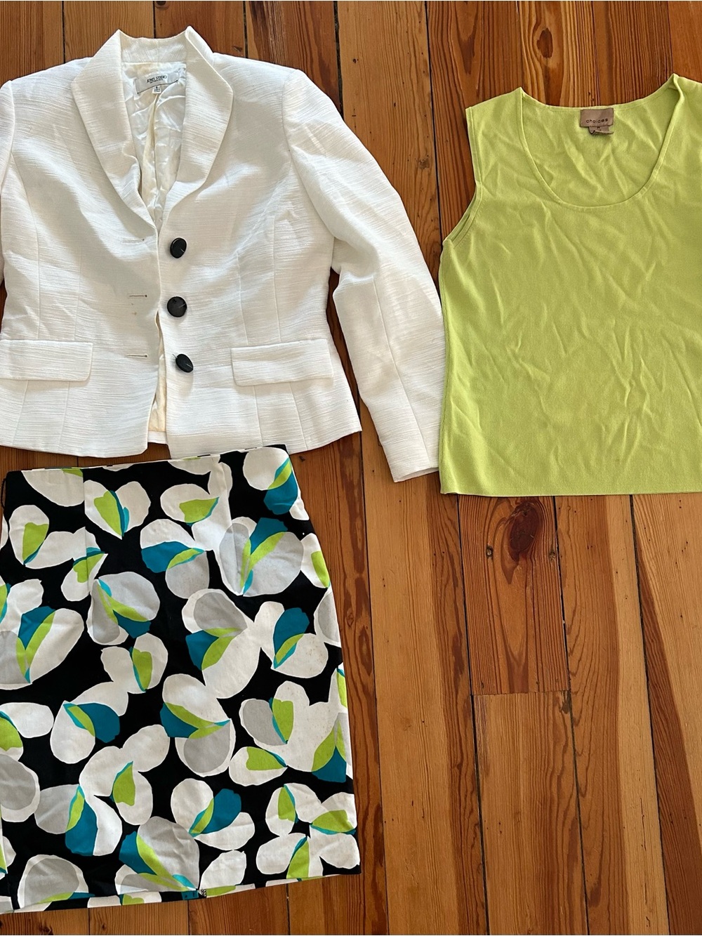 Women’s 3 pc outfit